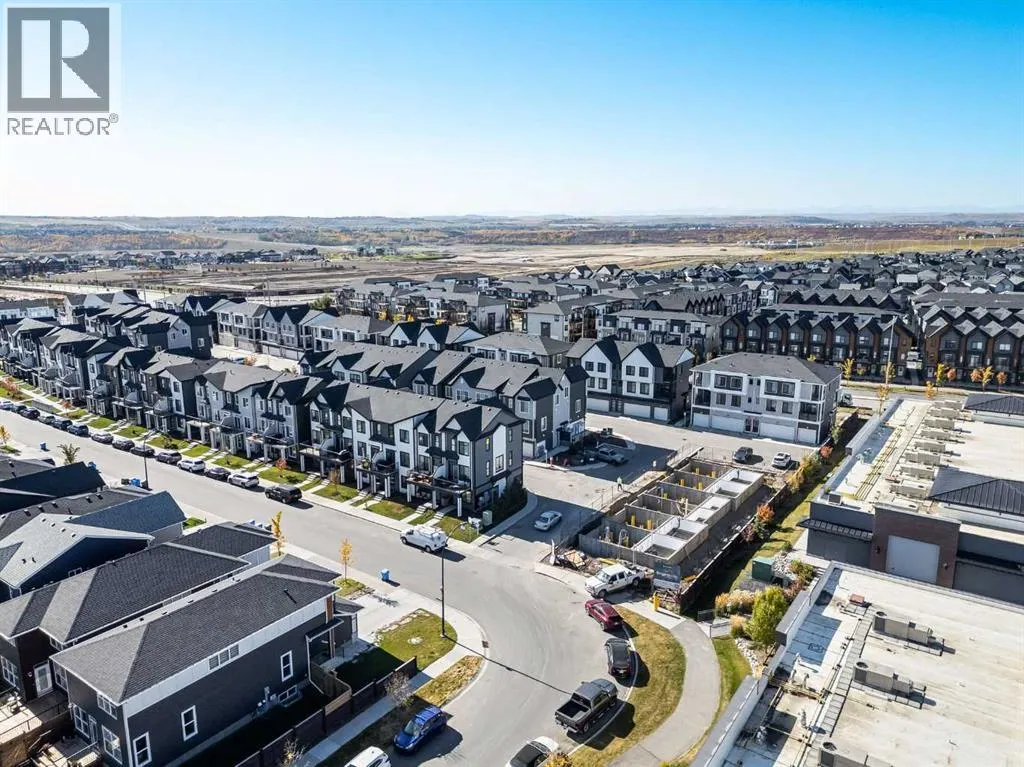 121, 380 Seton Villas SE