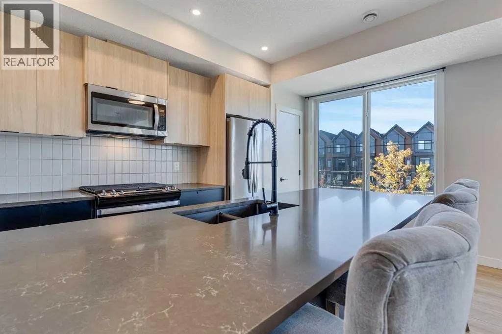 121, 380 Seton Villas SE
