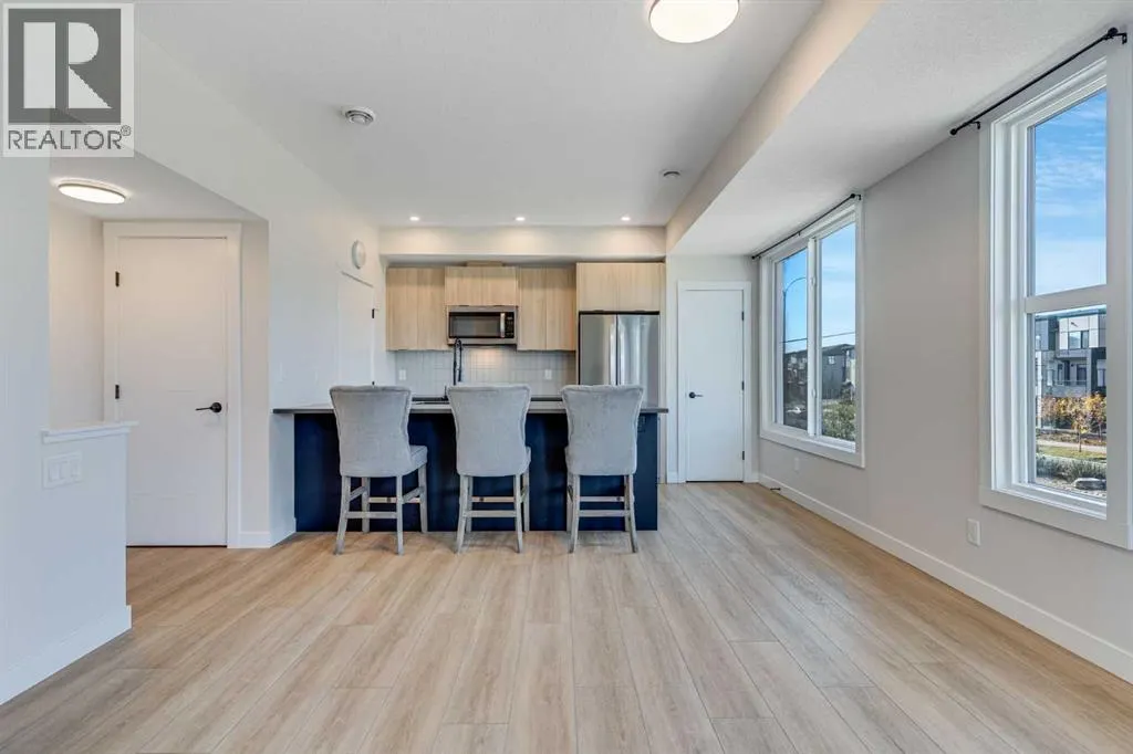 121, 380 Seton Villas SE