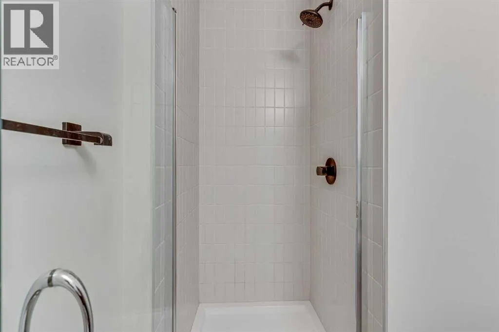121, 380 Seton Villas SE
