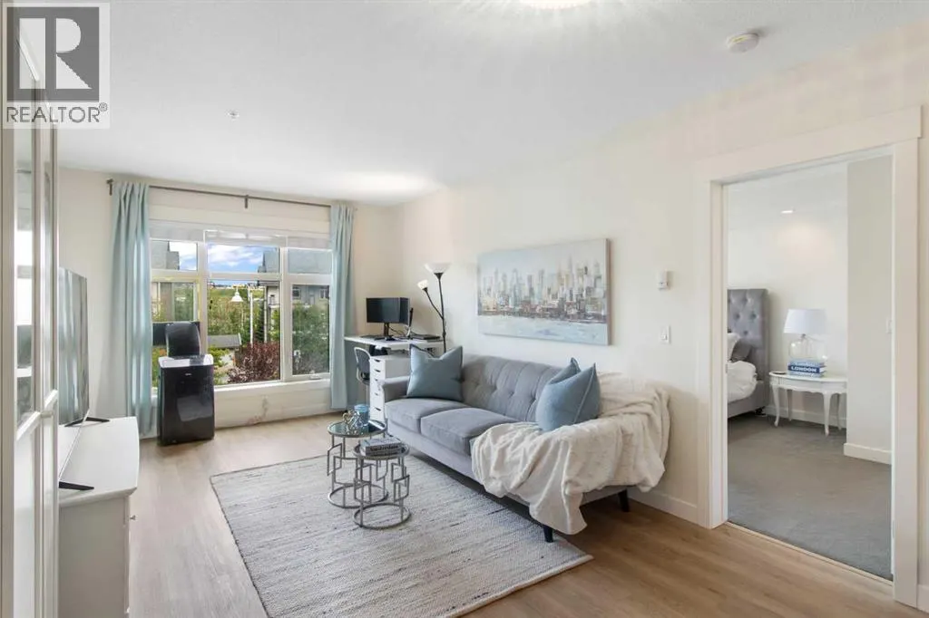 103, 15 Aspenmont Heights SW