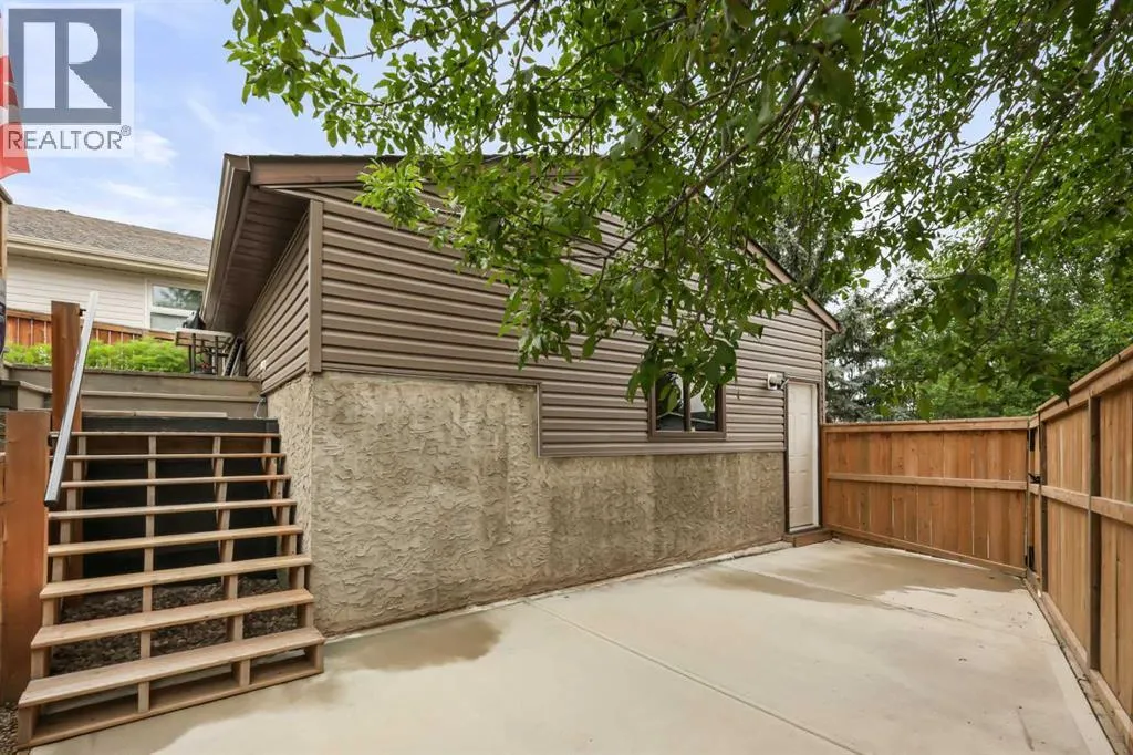 103 Sandarac Place NW