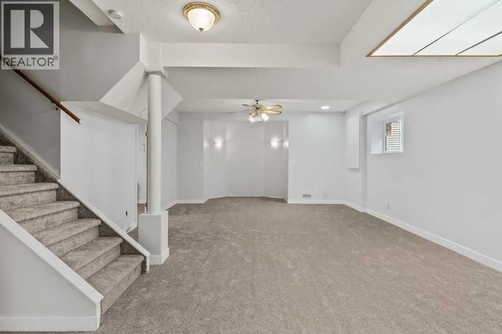 37 Woodmark Place SW
