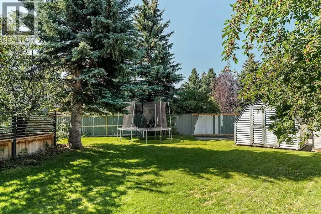 37 Woodmark Place SW