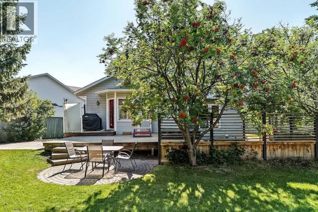 37 Woodmark Place SW