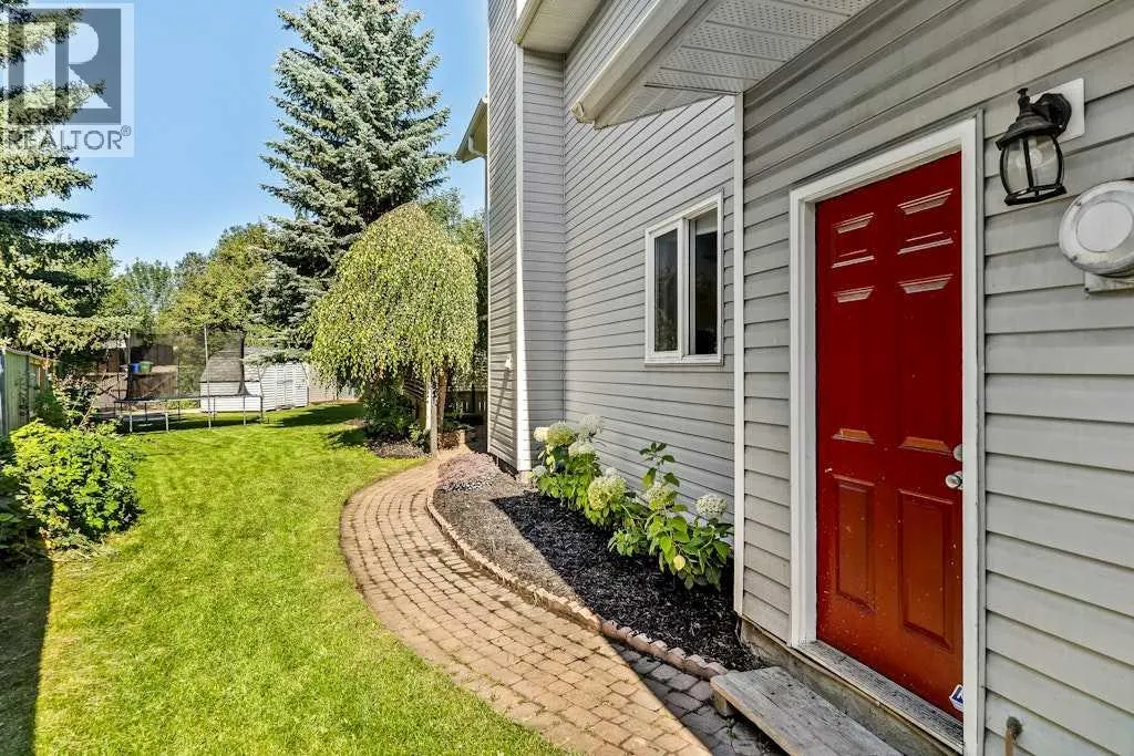 37 Woodmark Place SW