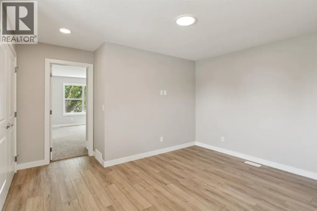 18 Alderwood Close SE