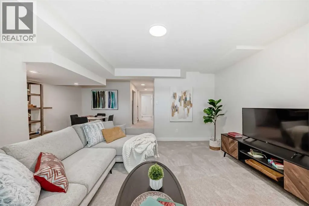 102 Sunbank Way SE