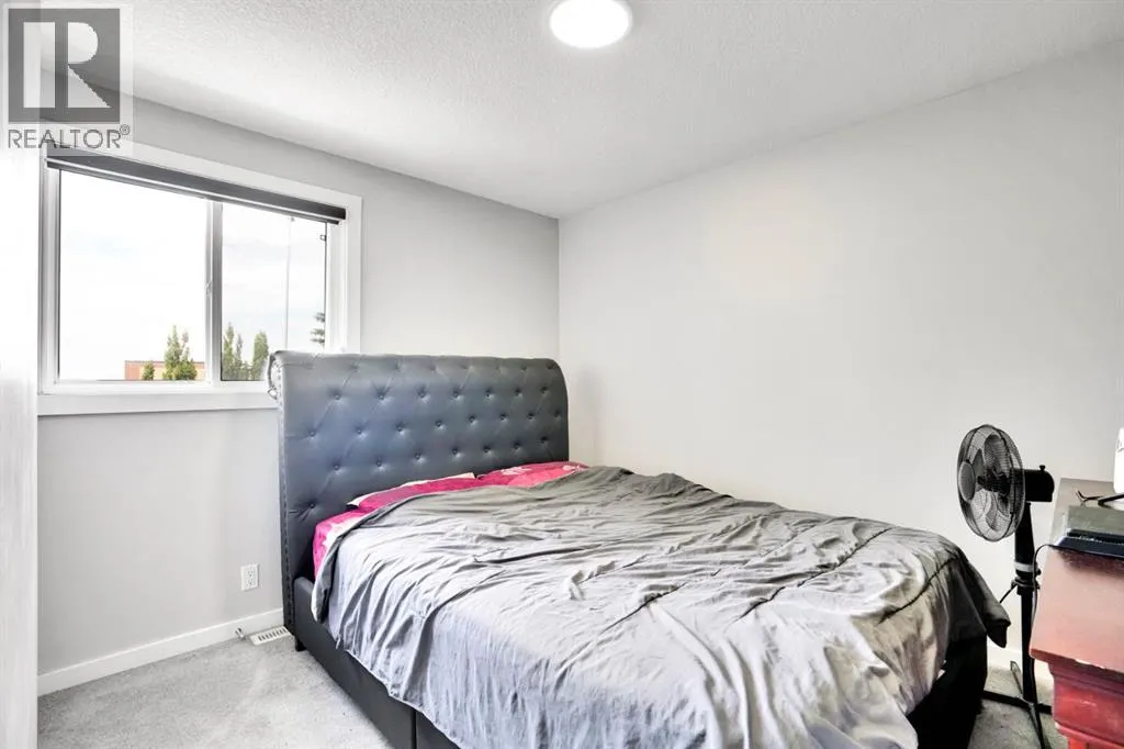 243 Castlebrook Road NE