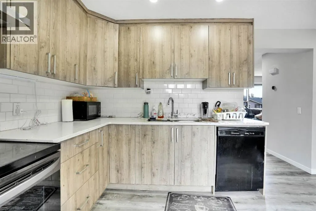 243 Castlebrook Road NE
