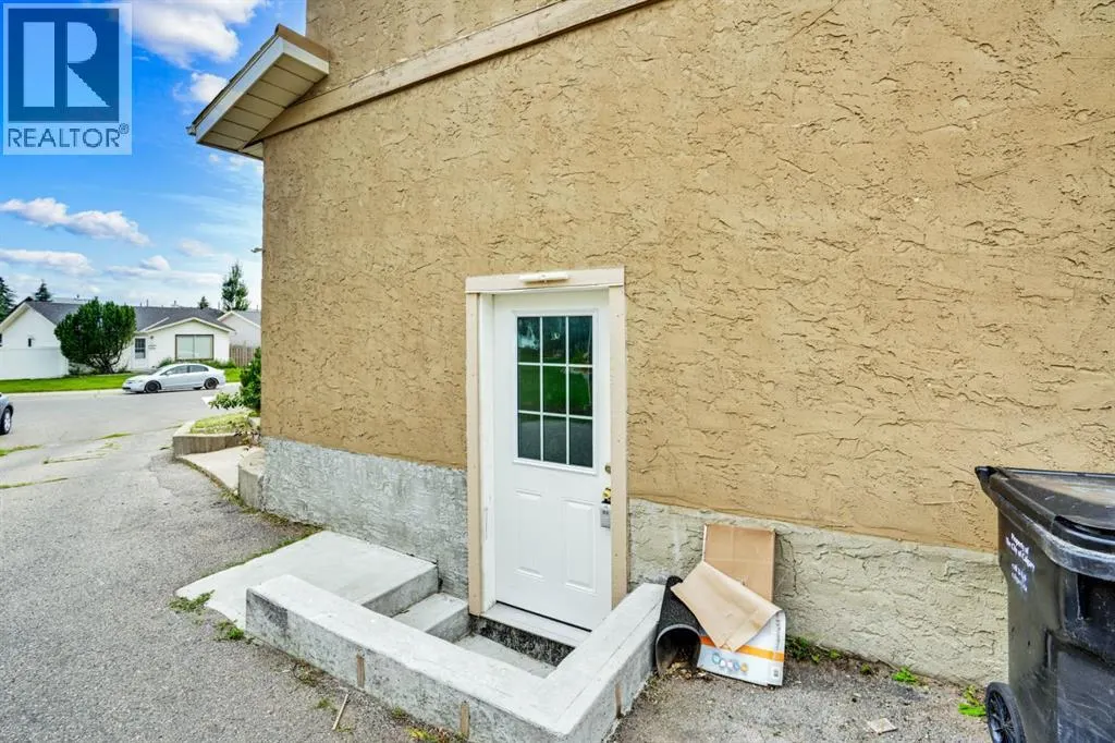 243 Castlebrook Road NE