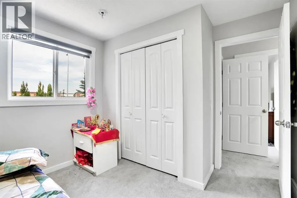 243 Castlebrook Road NE