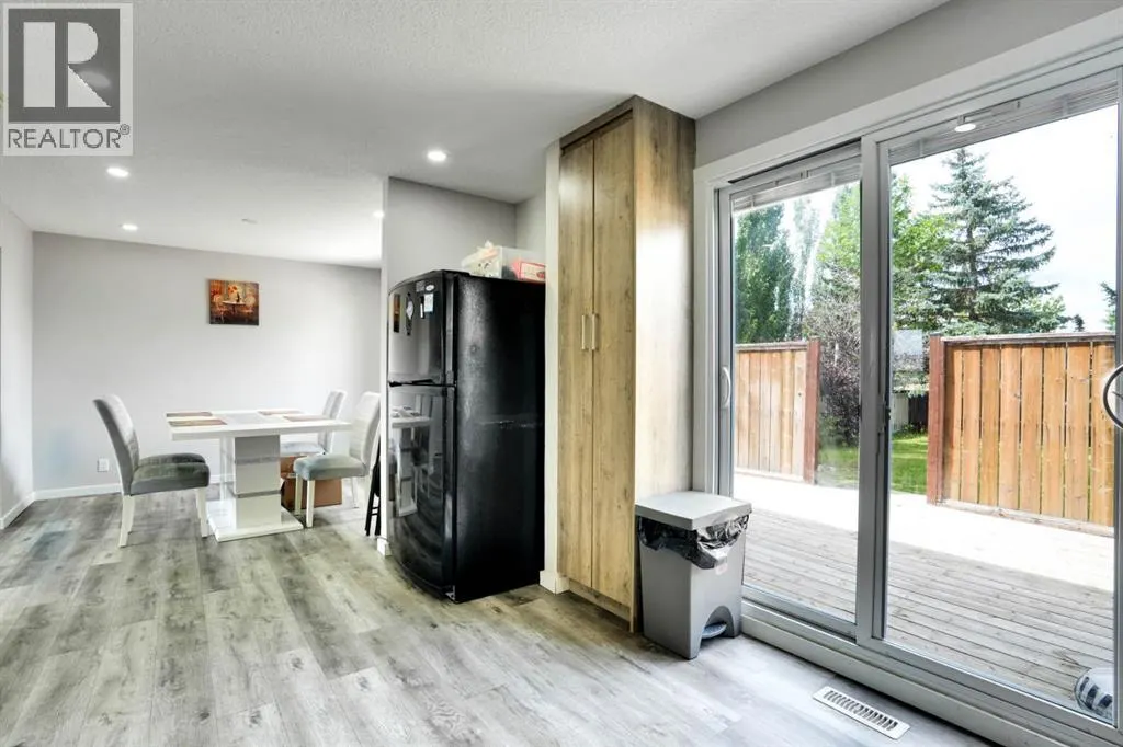 243 Castlebrook Road NE