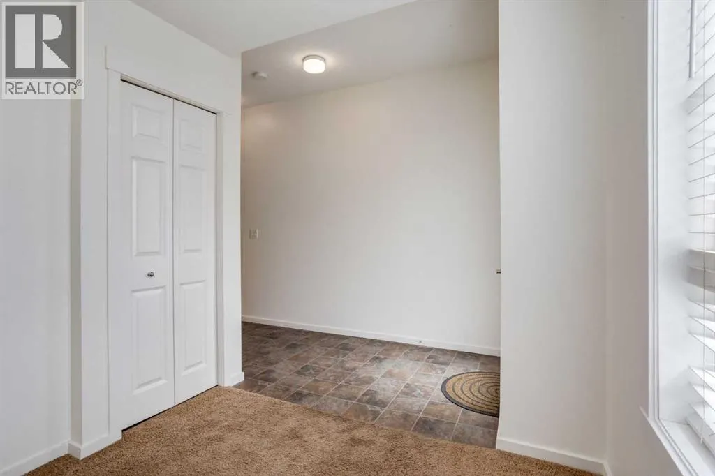 215 Copperpond Common SE