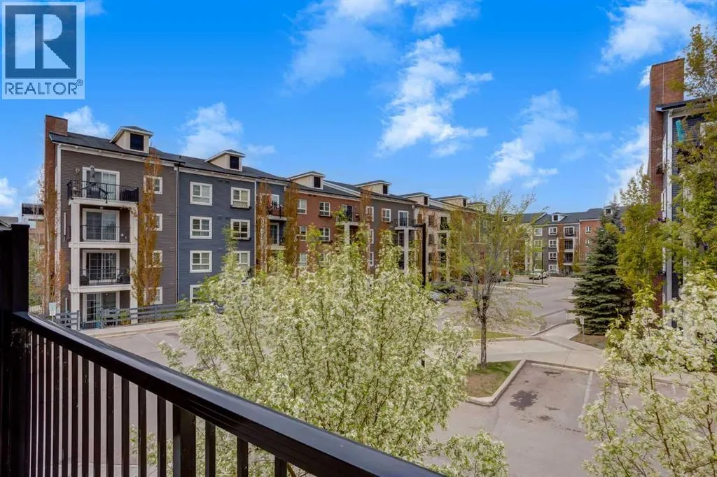 215 Copperpond Common SE