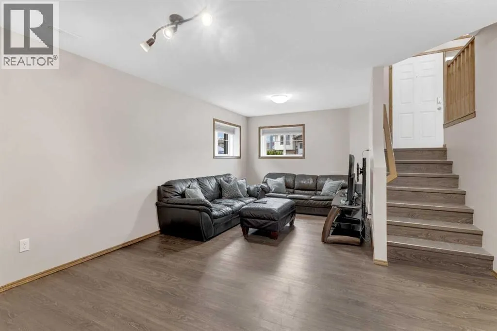 43 Stephenson Crescent