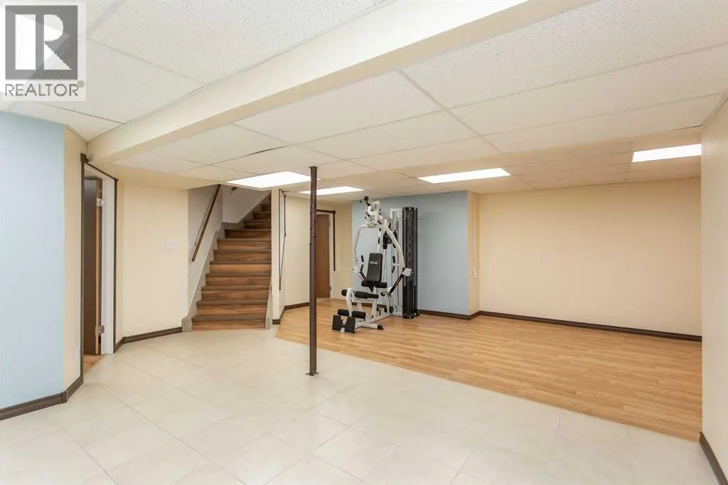 5014 60 Street Close