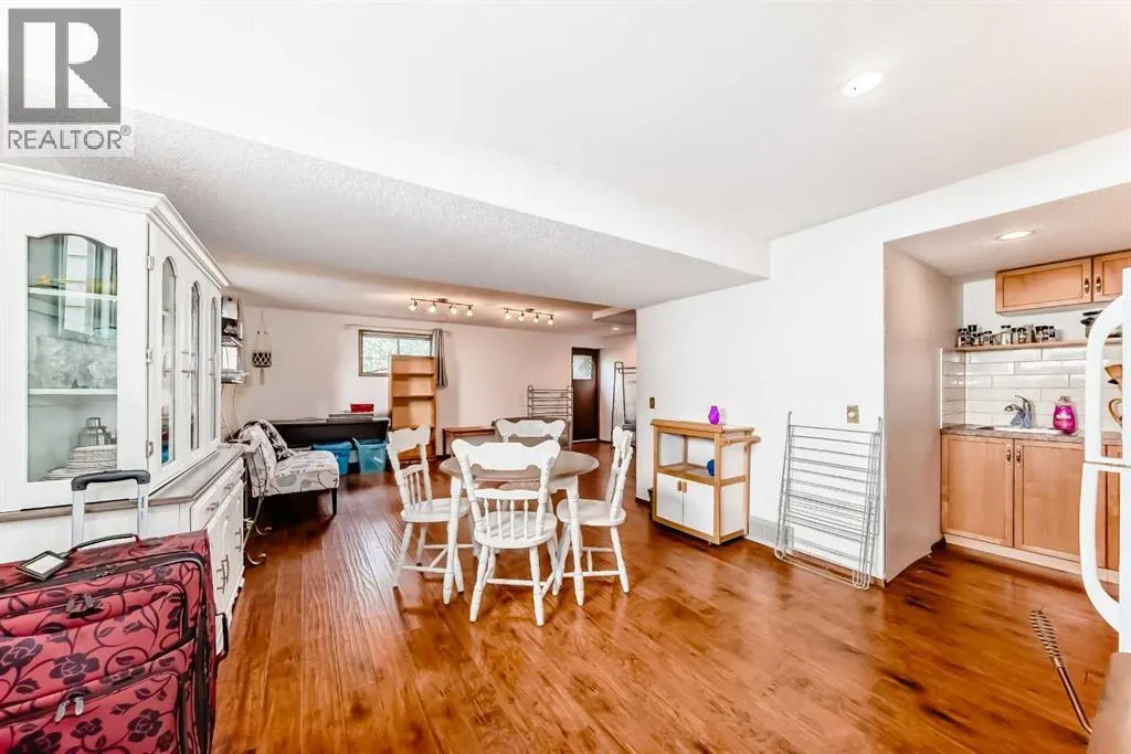 22 Glenhill Drive