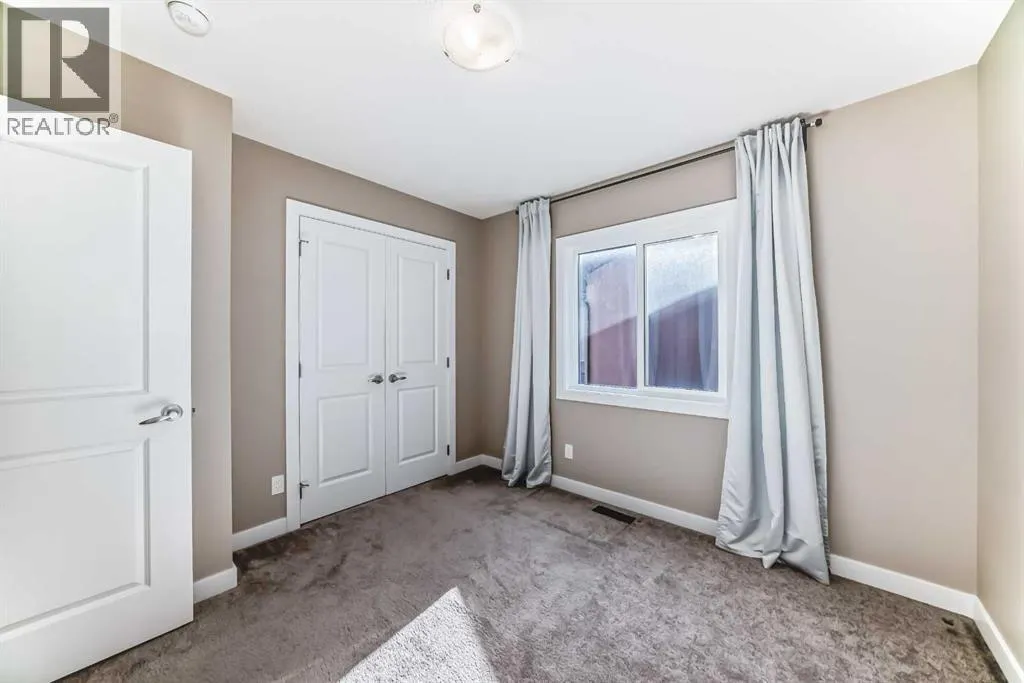13 Cranbrook Cove SE