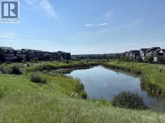 13 Cranbrook Cove SE