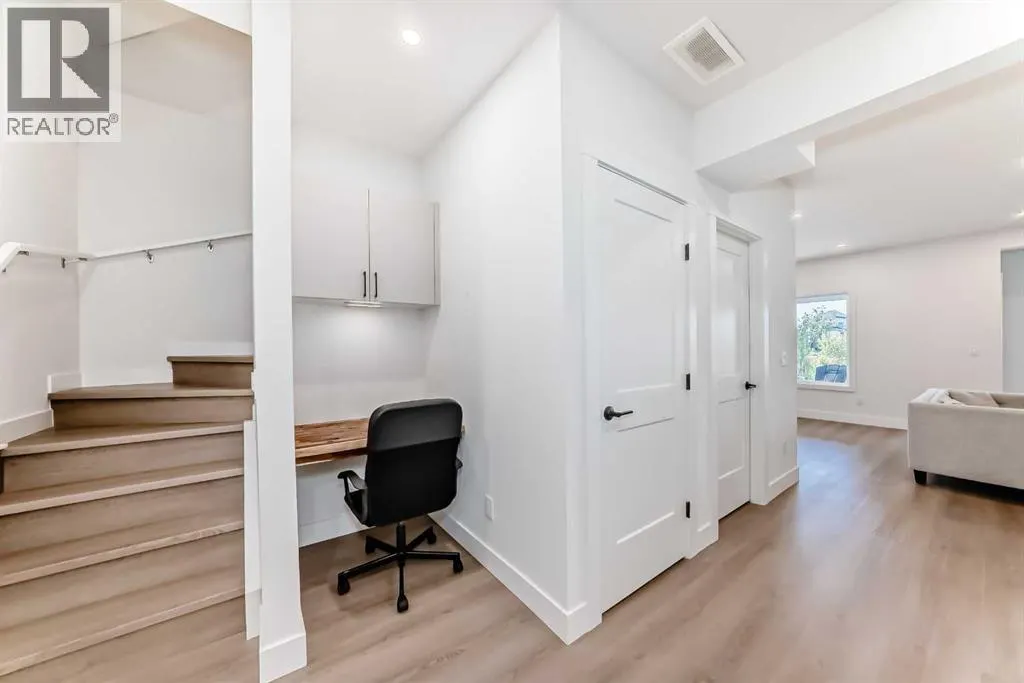 13 Cranbrook Cove SE