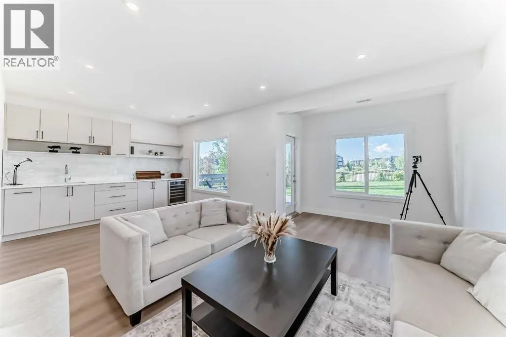 13 Cranbrook Cove SE