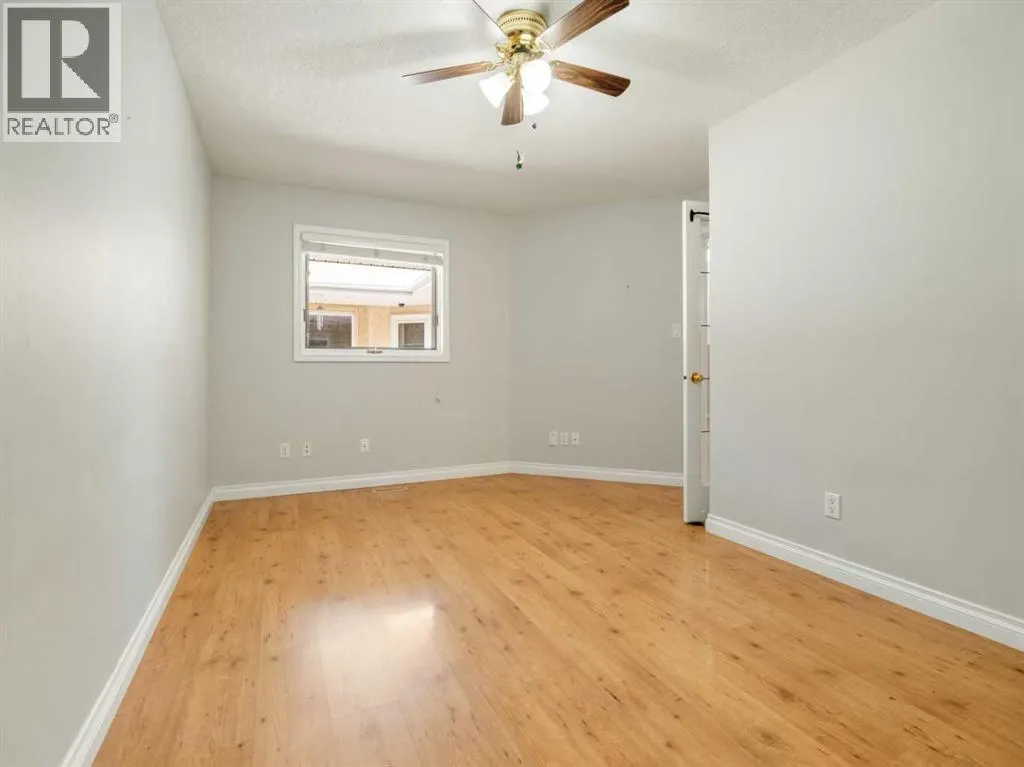 77 Columbia Boulevard W