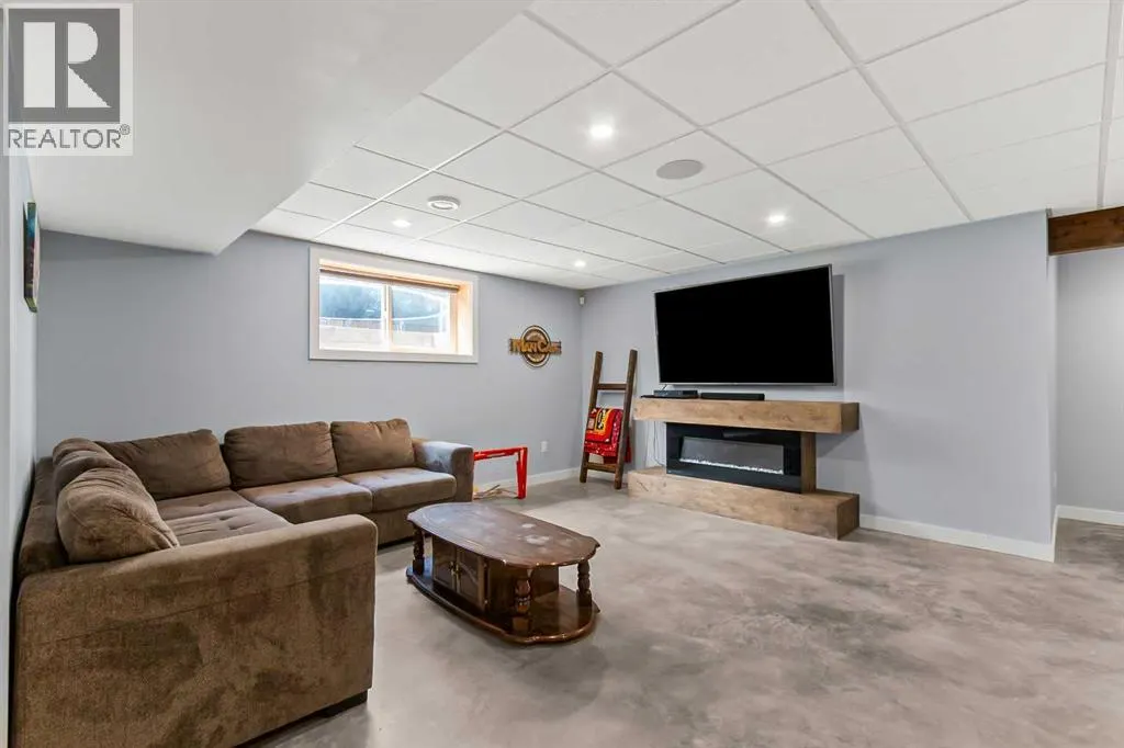 6 Viceroy Crescent