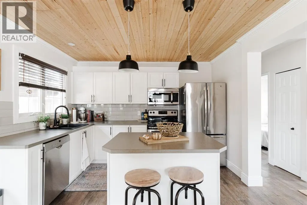 28 Alberta Drive