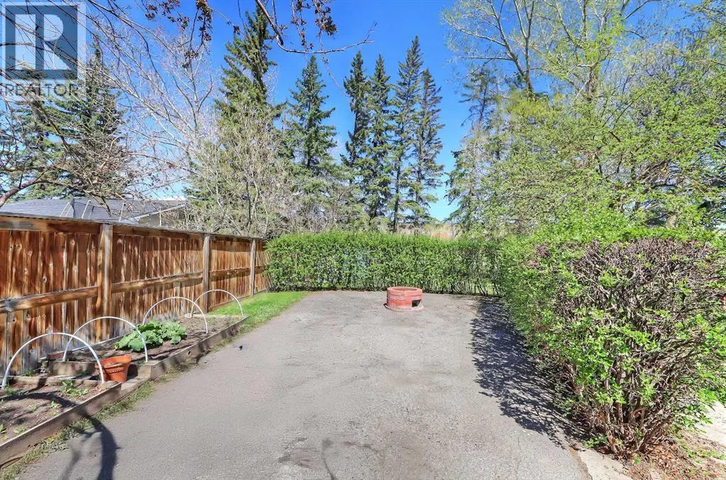 3403 Breton Close NW