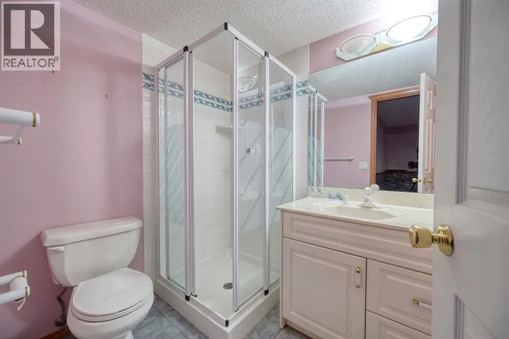 81 Sundown Manor SE