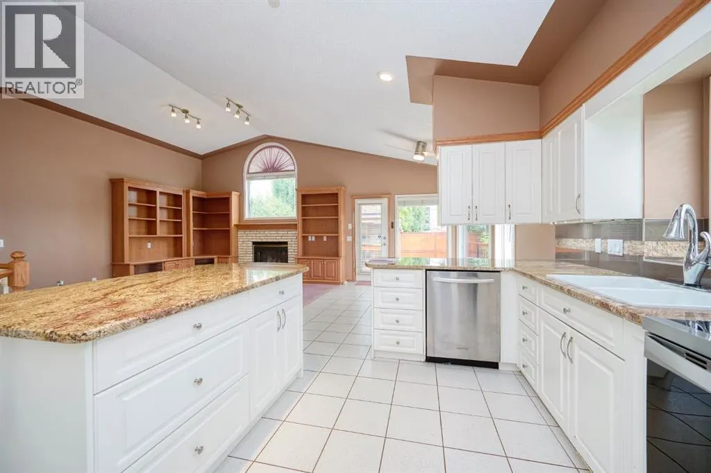 81 Sundown Manor SE