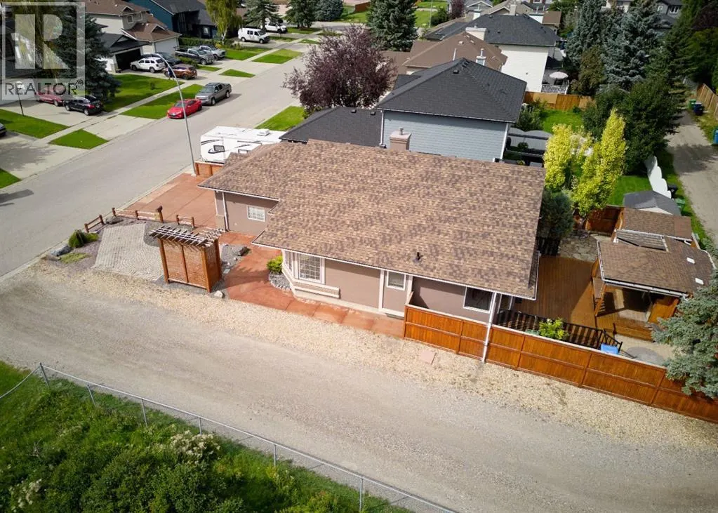 81 Sundown Manor SE