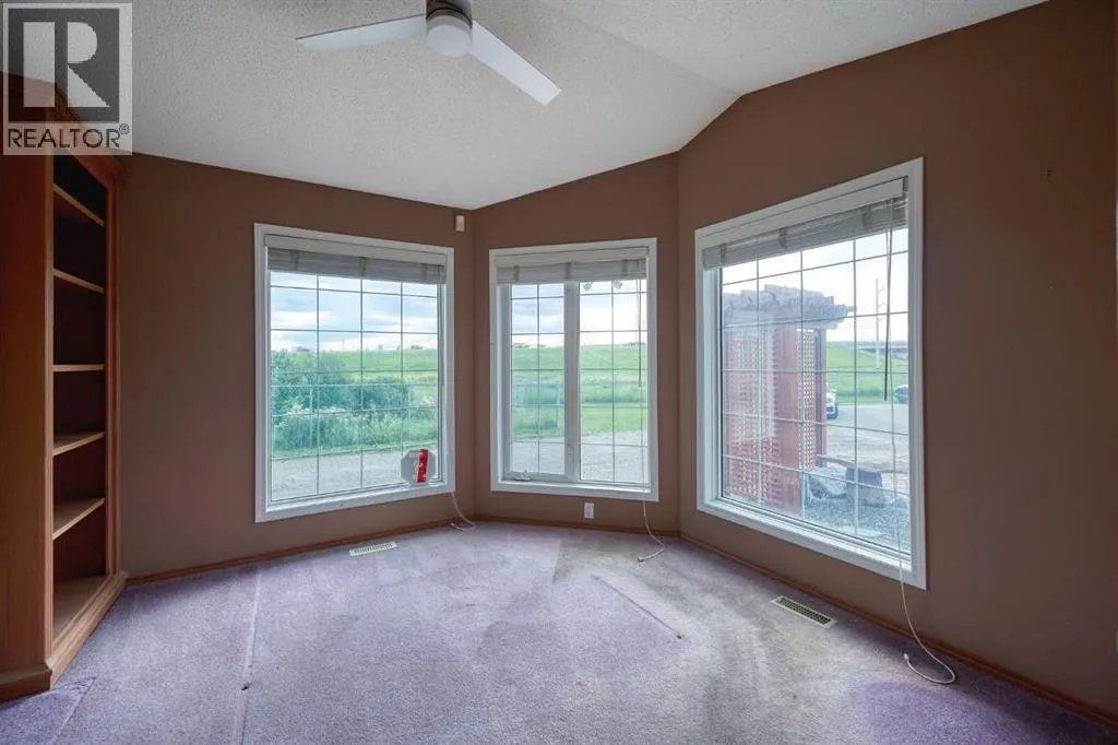 81 Sundown Manor SE