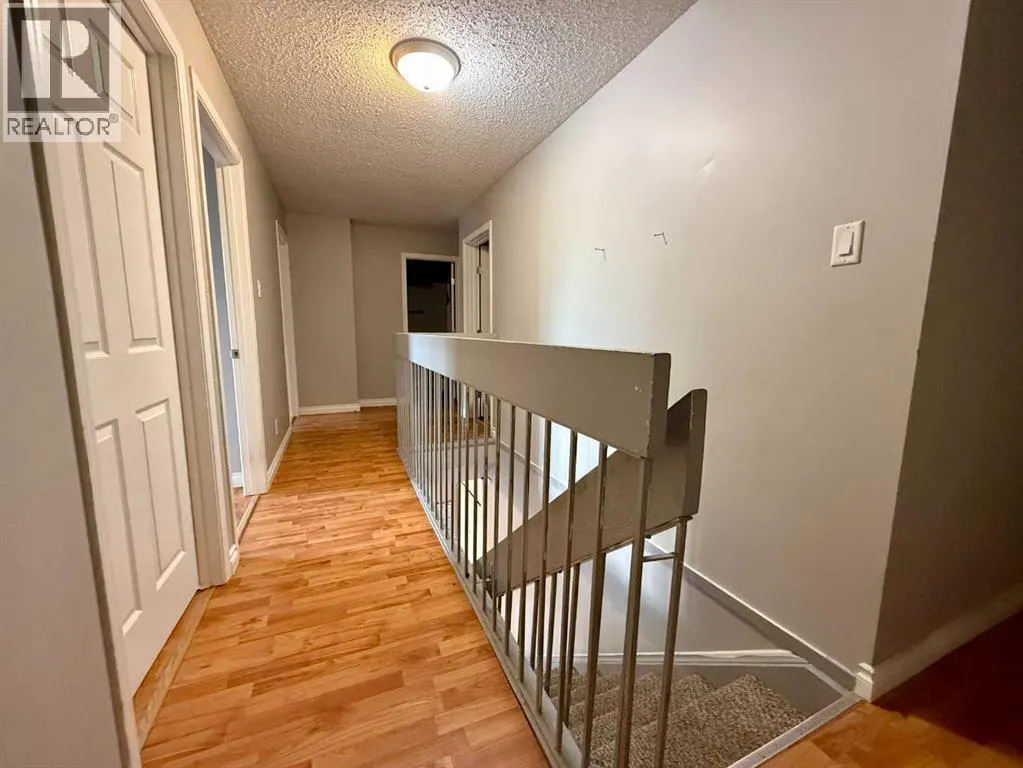 1632, 21 MacDonald Drive