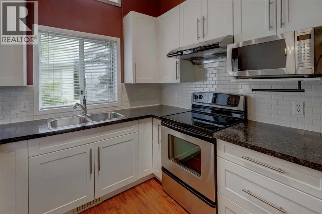 8 Kingsland Villas SW
