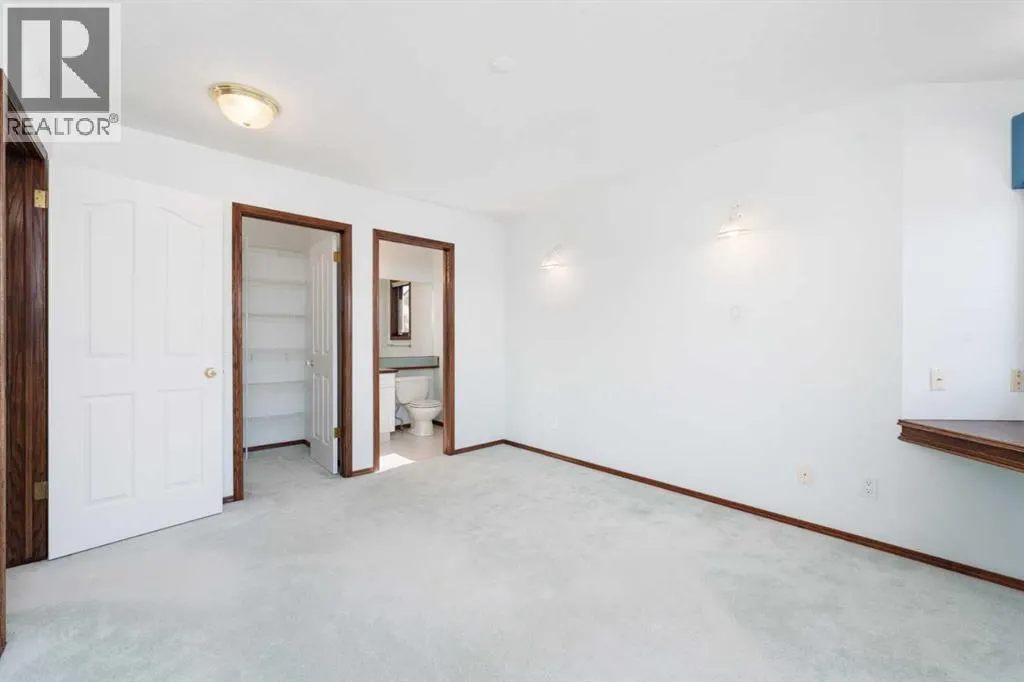 1600 Evergreen Hill SW