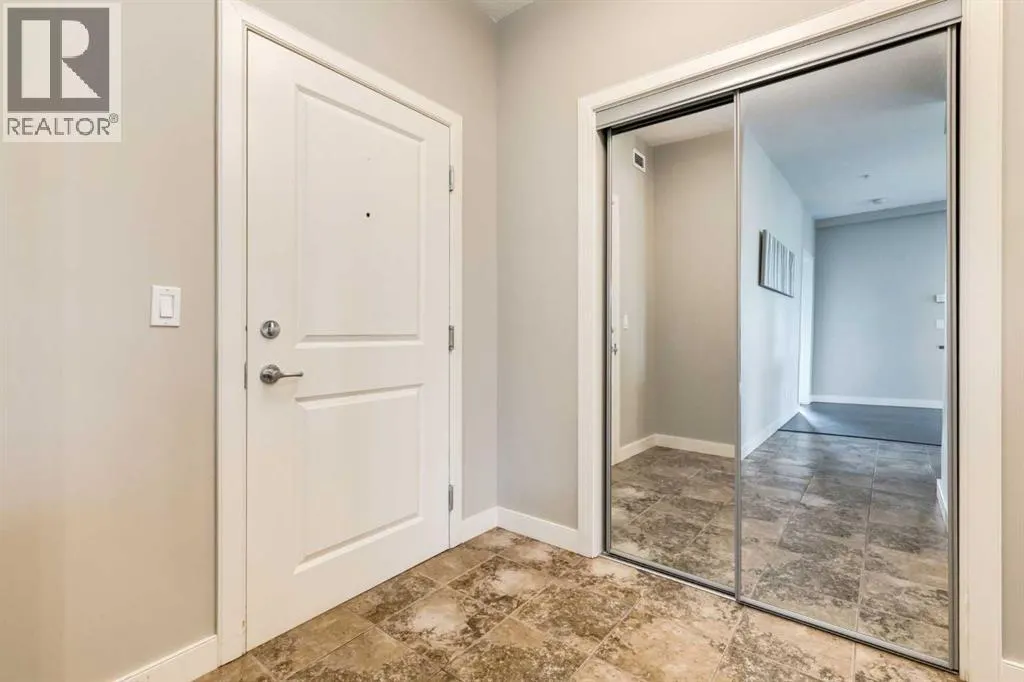 244, 35 Aspenmont Heights SW