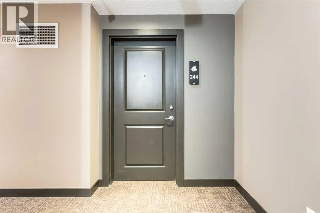 244, 35 Aspenmont Heights SW