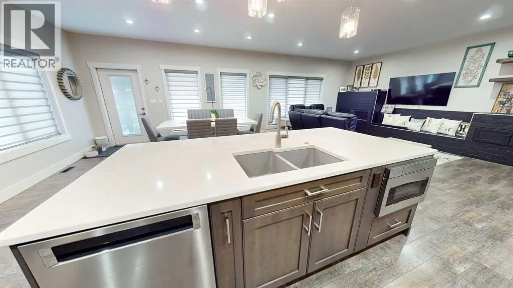 336 Somerside Crescent SE