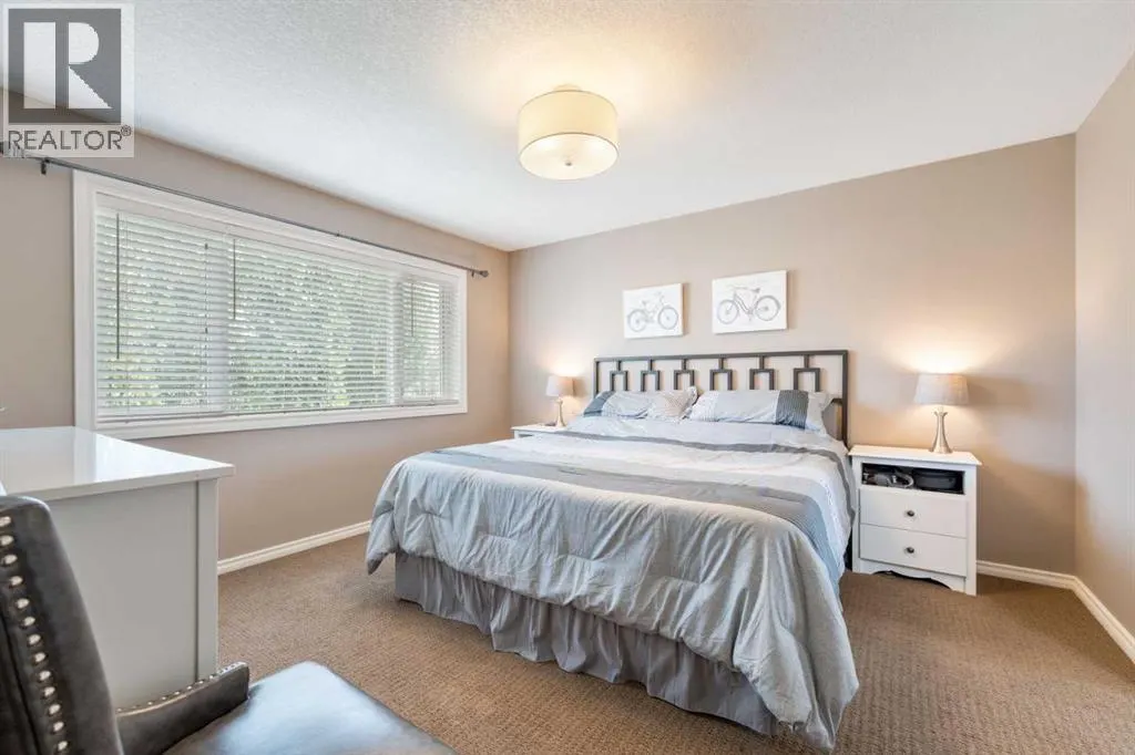 34 Crystalridge Close