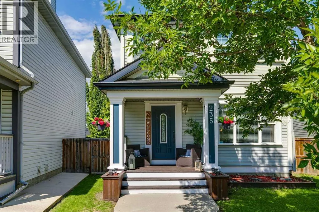 235 Copperfield Heights SE