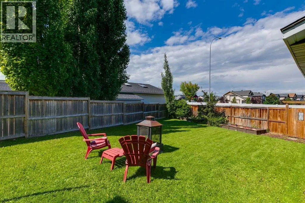 235 Copperfield Heights SE