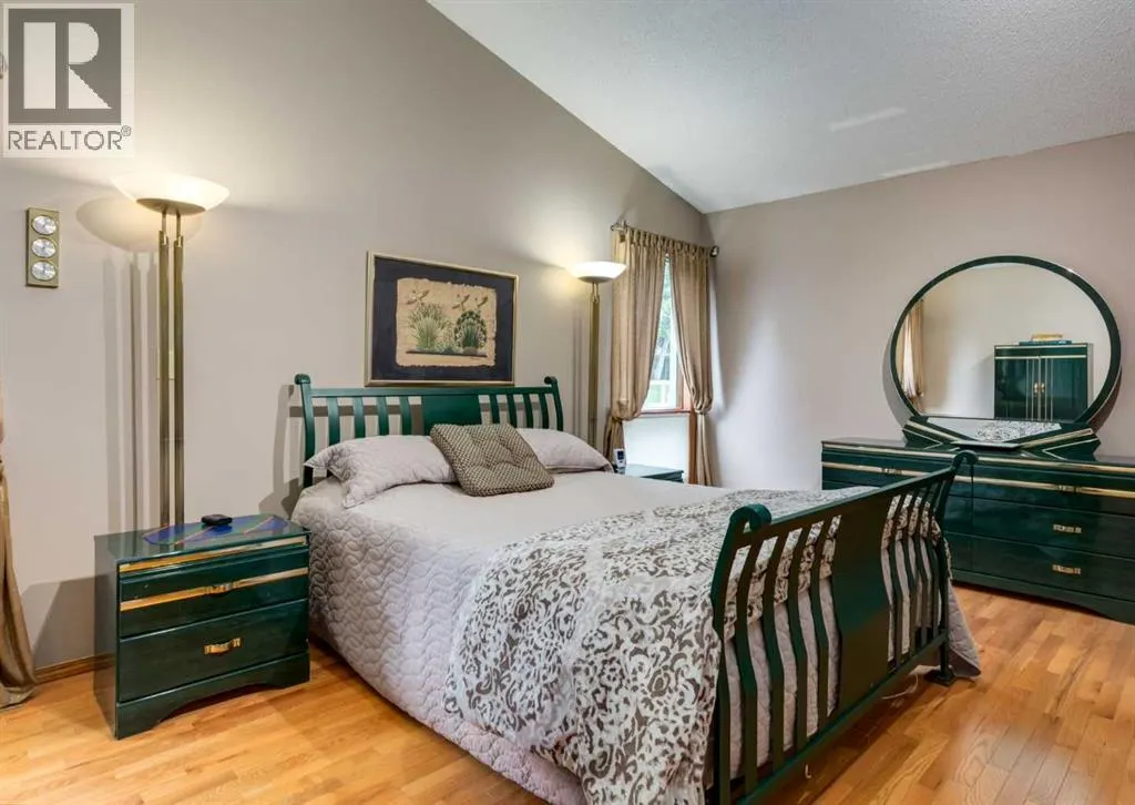 206 Hawkside Mews NW