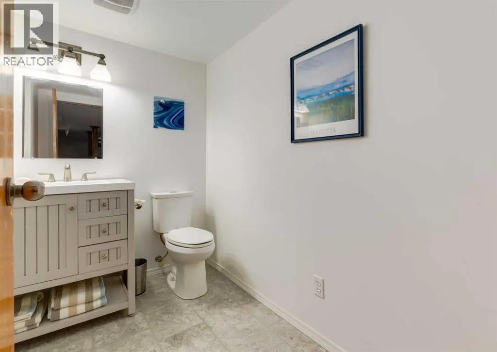 206 Hawkside Mews NW