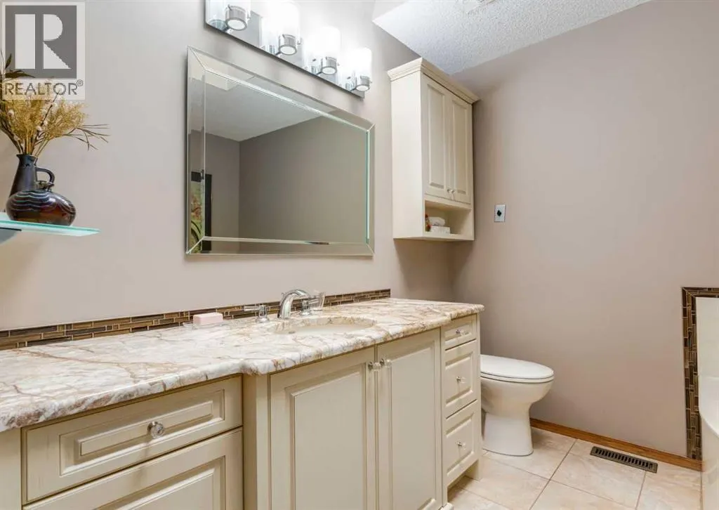 206 Hawkside Mews NW