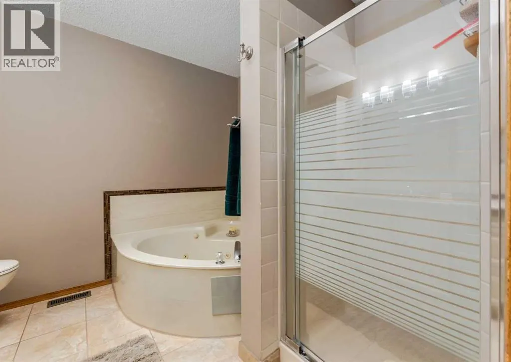 206 Hawkside Mews NW