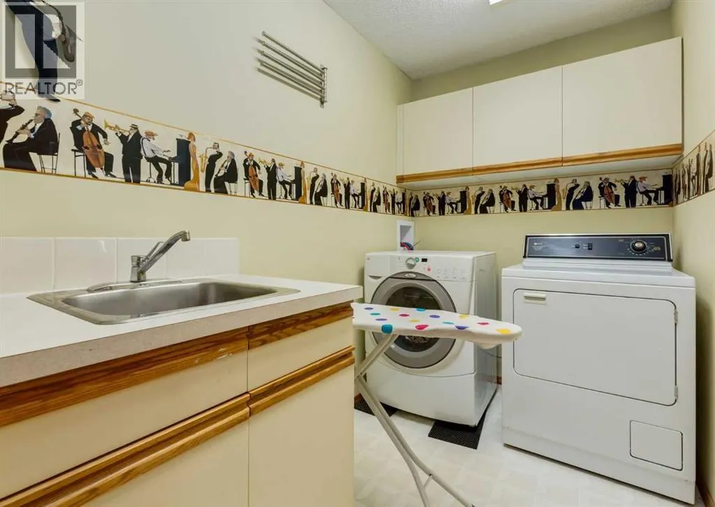 206 Hawkside Mews NW
