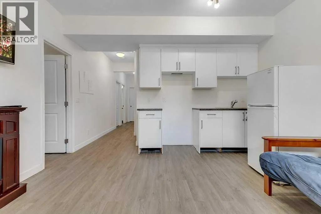 233 Kingsbury Close SE