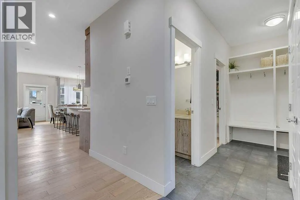 233 Kingsbury Close SE